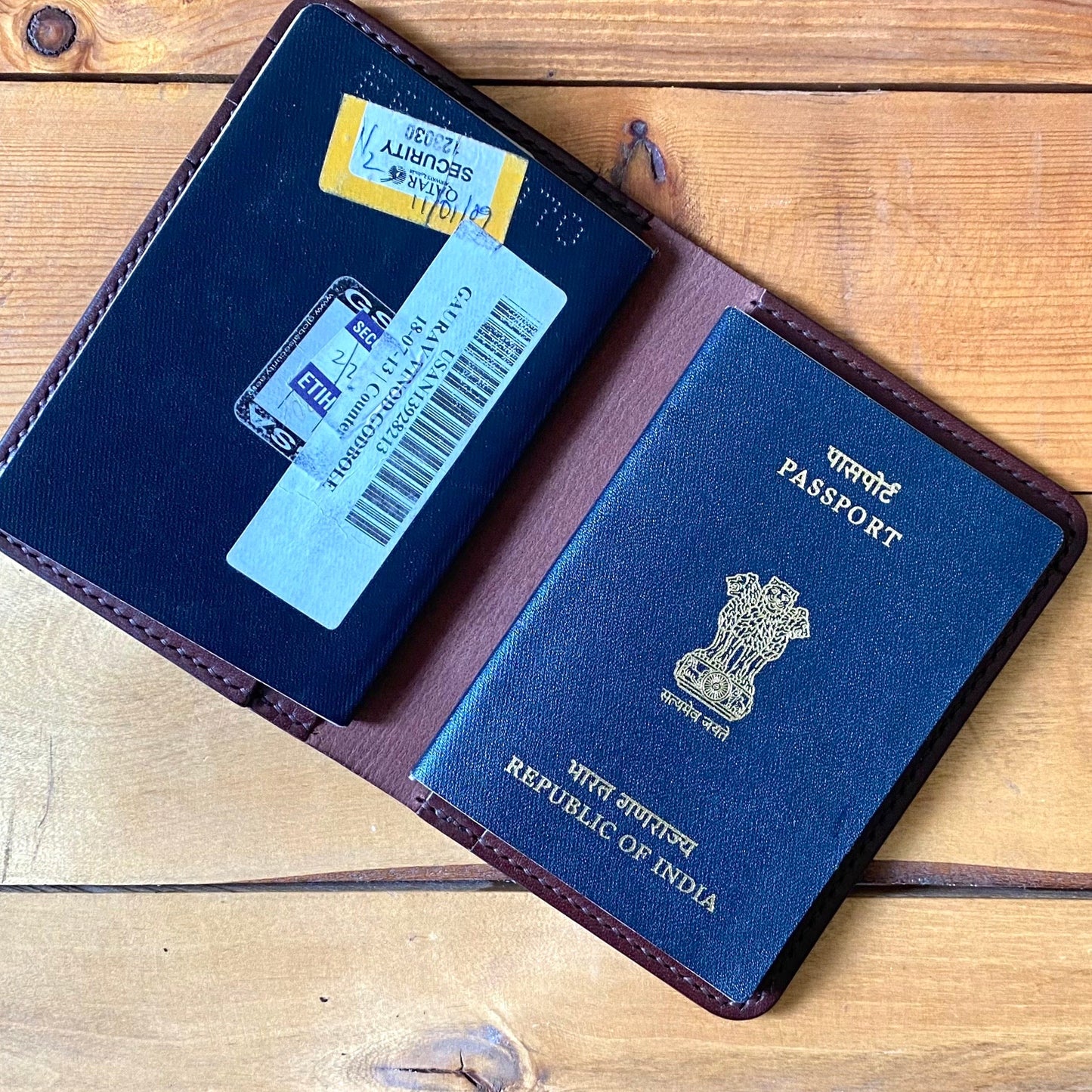 Compact Passport Wallet - Mahogany - Clearance