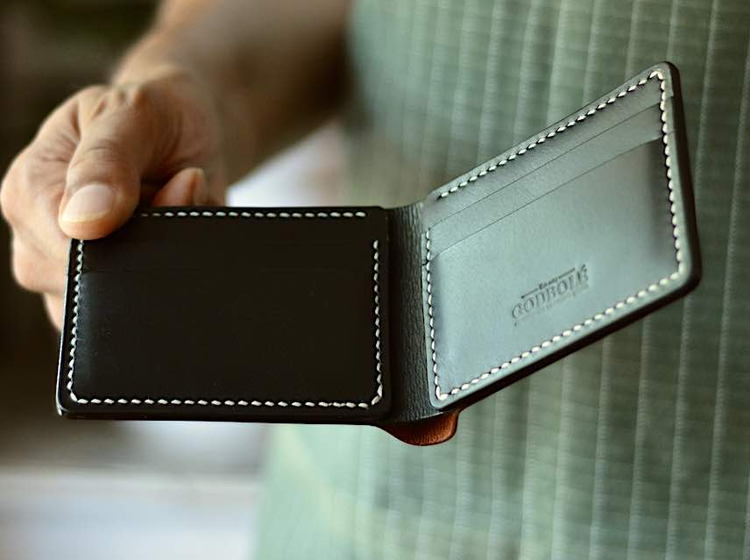 Handmade Wallets - Built to Last a Lifetime