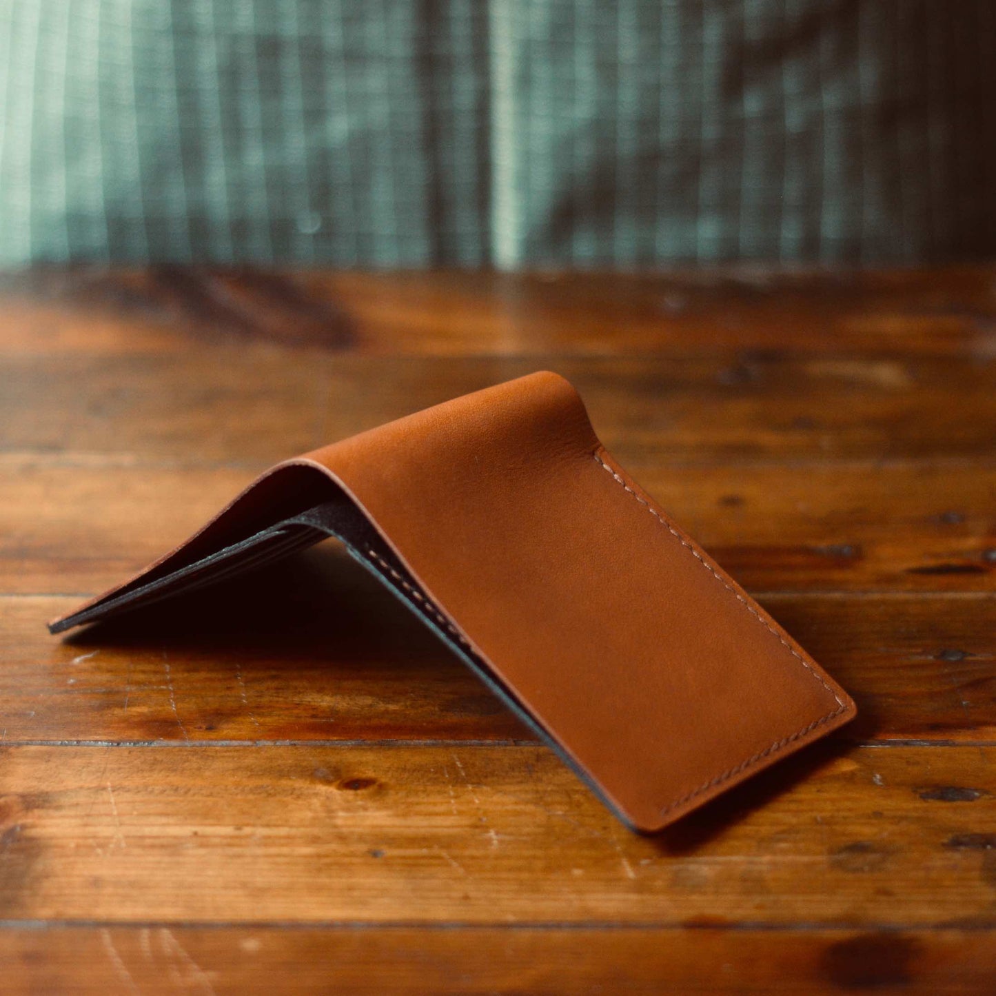 Classic Wallet - Dual Tone