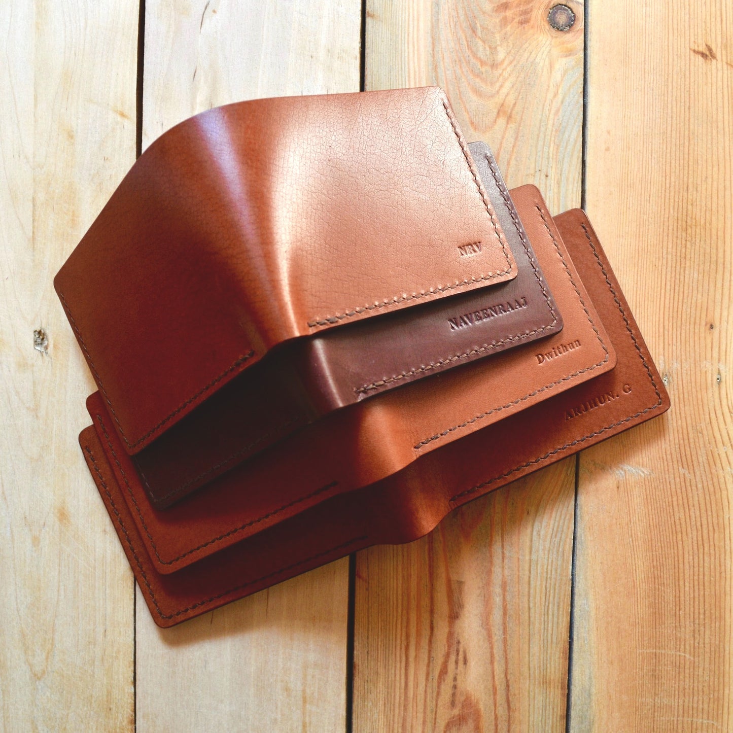 Mini Classic Wallet - Chestnut