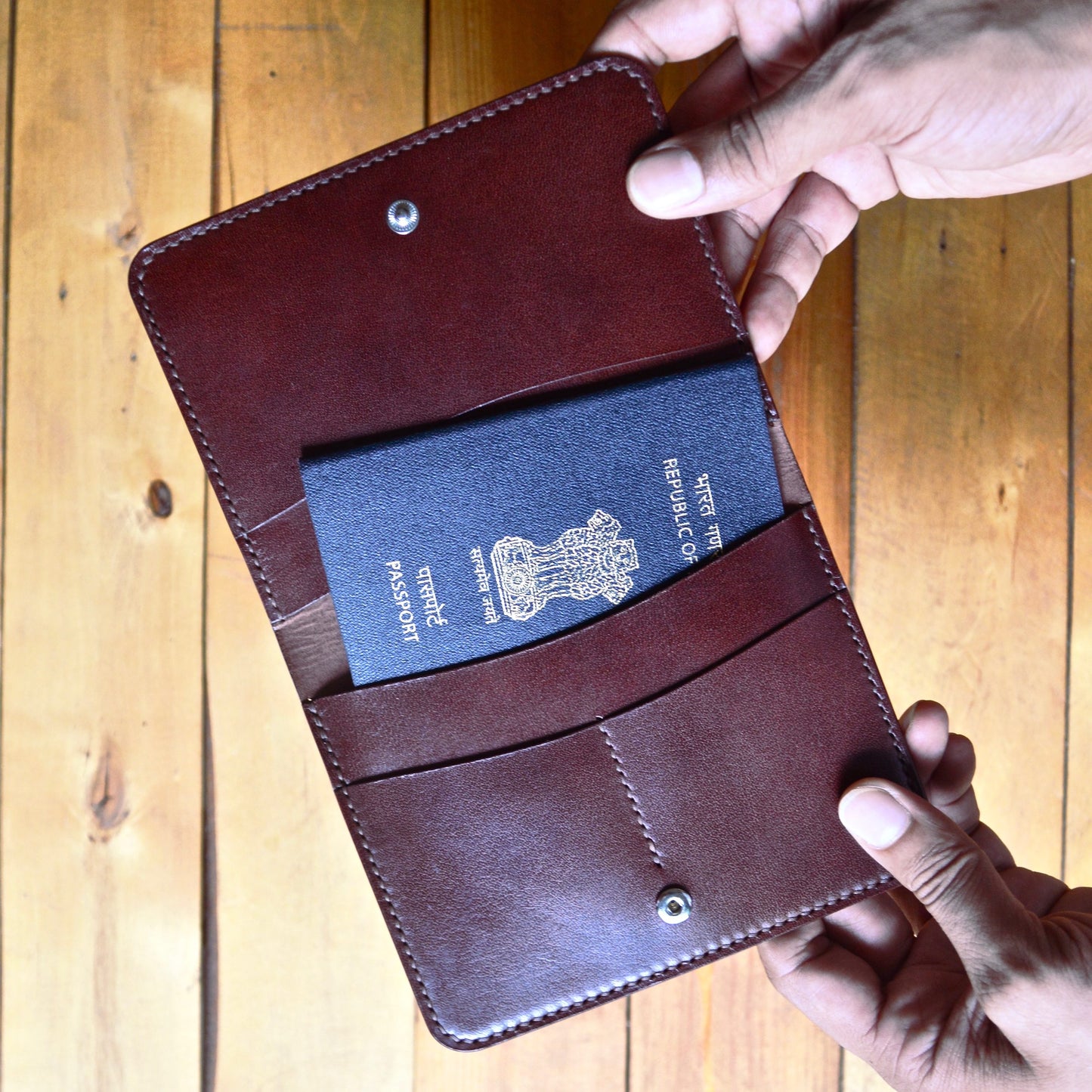 Large Passport Wallet - Mahogany
