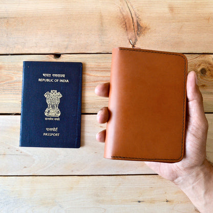 Compact Passport Wallet - Chestnut