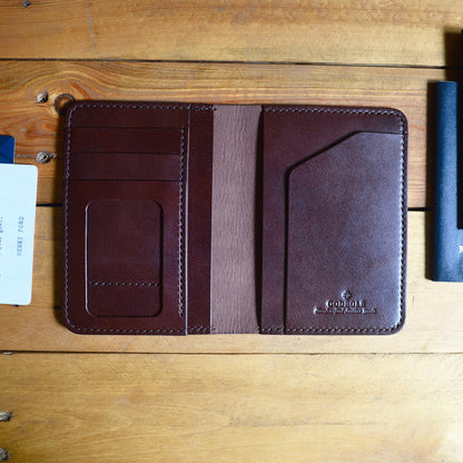 Compact Passport Wallet - Mahogany